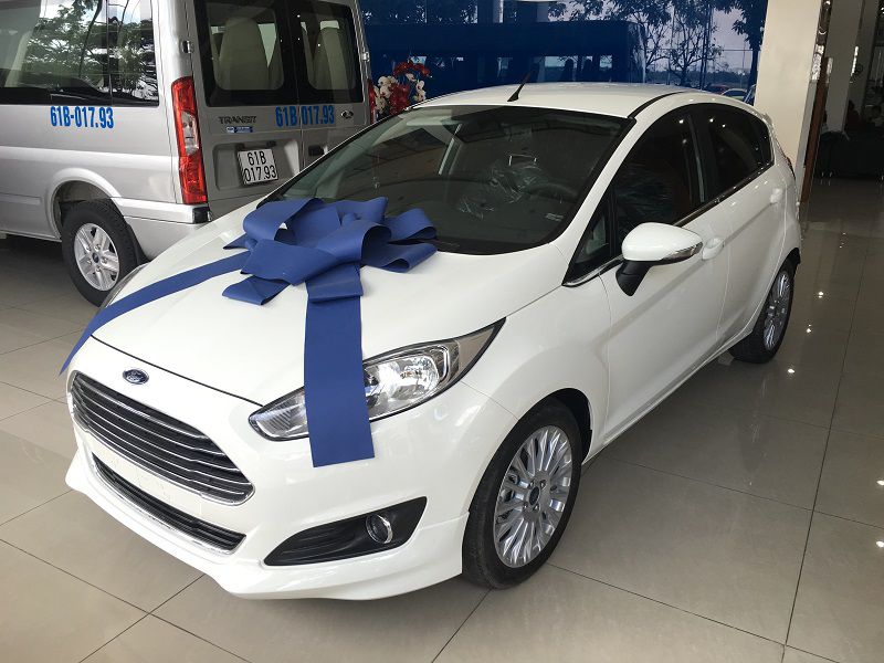  Ford Fiesta 1.0L AT Sport 5 puertas 2018 - 2019 el precio más barato en Hanoi
